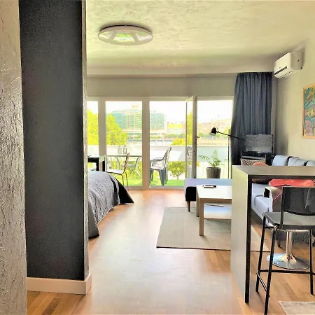 Danube View Artapartment With Balcony Budapest Exterior photo